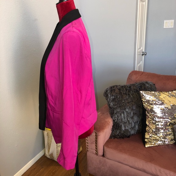 Fuchsia Blazer - Picture 2 of 4